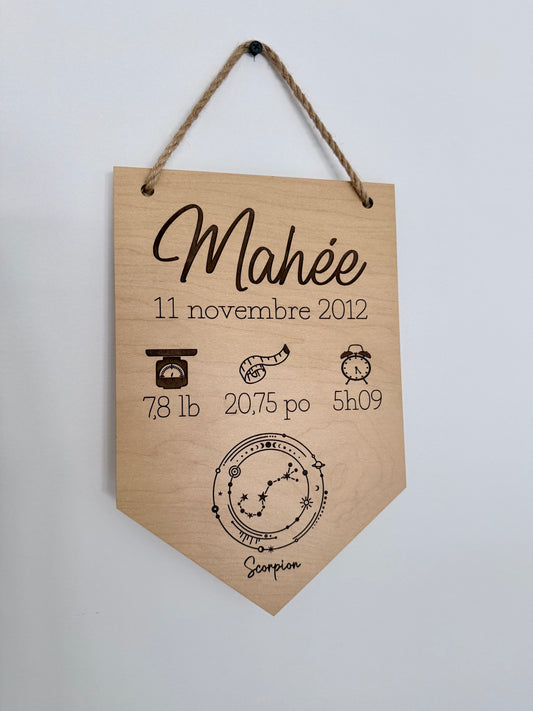 Affiche de naissance personnalisée en bois